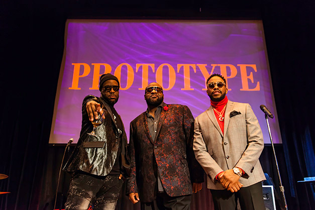 Jeff Bradshaw - Prototype Feat. Raheem Devaughn